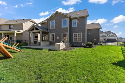 Exterior - 629 Chilliwack Ln, Mars, PA 16046 photo 3 of 5
