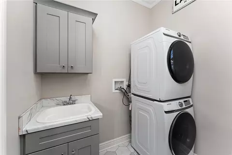 Other - 629 Chilliwack Ln, Mars, PA 16046 photo 5 of 9