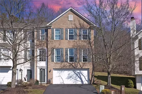 8406 Club Side Dr, Mars, PA 16046
