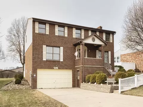 507 Lisa Dr, West Mifflin, PA 15122