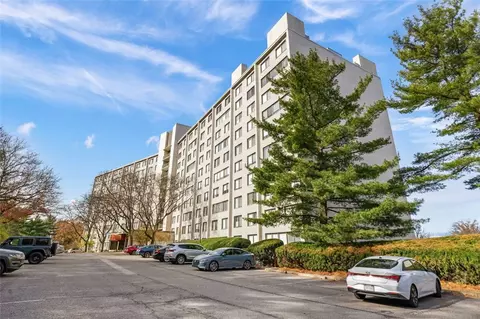 1150 Bower Hill Rd #PH12B, Pittsburgh, PA 15243