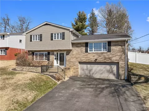 77 Duncan Station Rd, Mckeesport, PA 15135