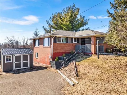 201 Western Ave, Beaver, PA 15009