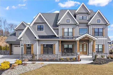 410 Firefly Dr, Cranberry Township, PA 16066
