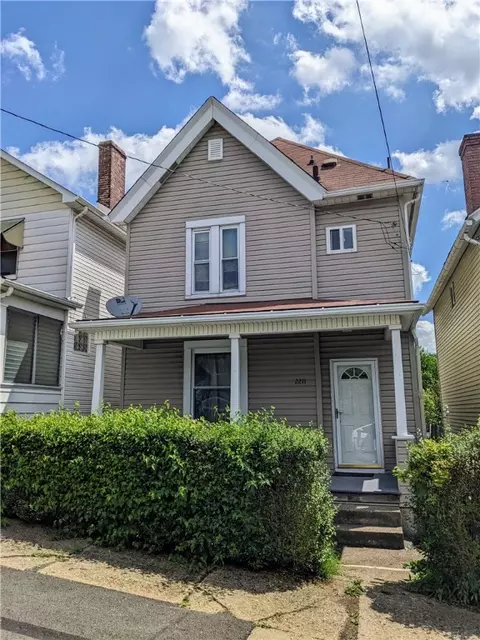 2211 Harrison St, Mckeesport, PA 15132