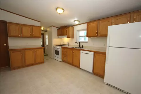 126 Eagle Pointe Ests, New Eagle, PA 15067 photo 24