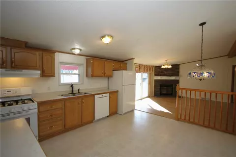 126 Eagle Pointe Ests, New Eagle, PA 15067 photo 21