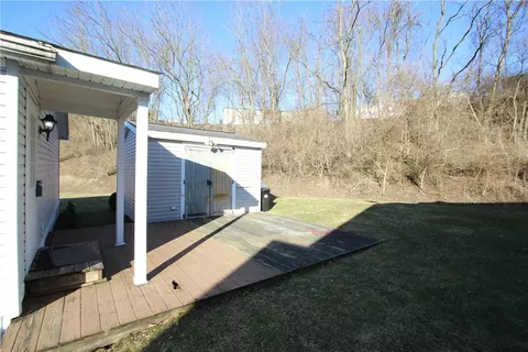 126 Eagle Pointe Ests, New Eagle, PA 15067 photo 28
