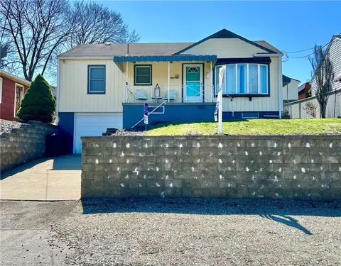 126 Phillips St, Charleroi, PA 15022