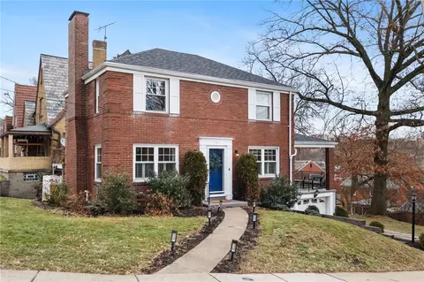 425 Marlin Dr, Pittsburgh, PA 15228
