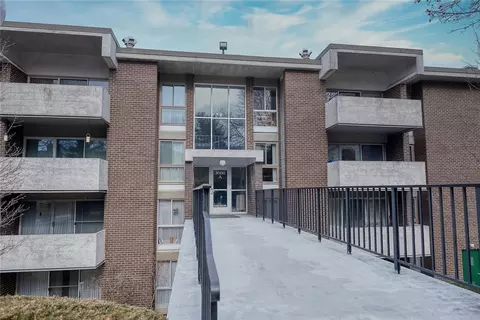3401 Charlemagne Cir, Pittsburgh, PA 15237