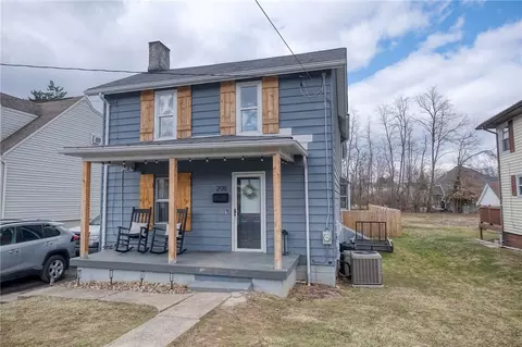 208 Center St, Belle Vernon, PA 15012