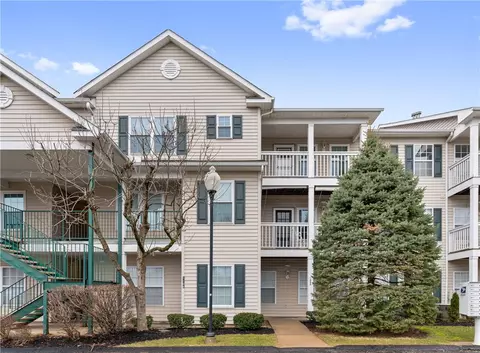 1206 Lenox Dr #1206, Bethel Park, PA 15102