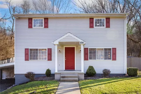 1016 Fern Valley Rd, Clairton, PA 15025