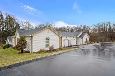 38 Blueberry Ln, Wexford, PA 15090