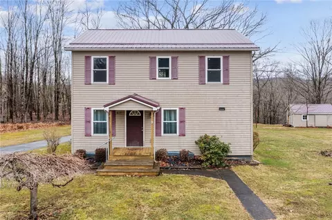 617 Bash Rd, Indiana, PA 15701