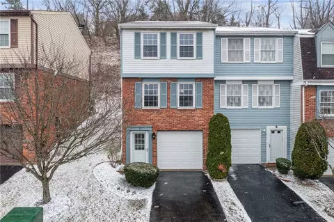 11 Shadow Dr, Pittsburgh, PA 15227