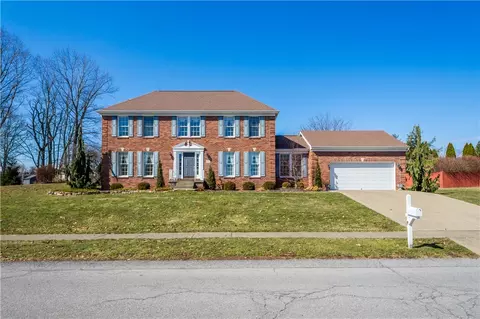 203 Oak Highland Dr, Coraopolis, PA 15108