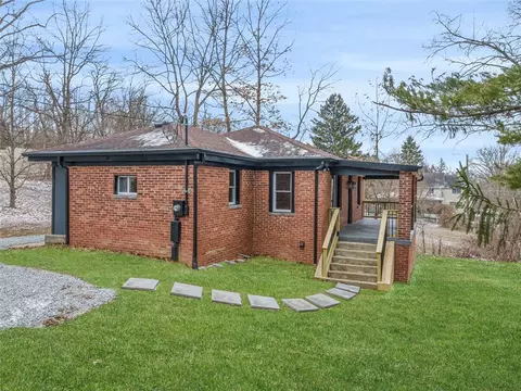 108 Gretna Rd, Washington, PA 15301