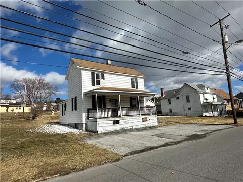 247 Jefferson Ave, Windber, PA 15963