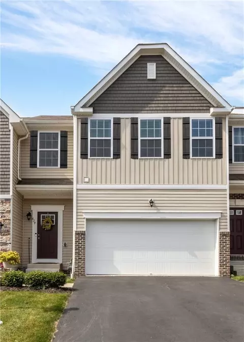 629 Freedom Dr, Carnegie, PA 15106