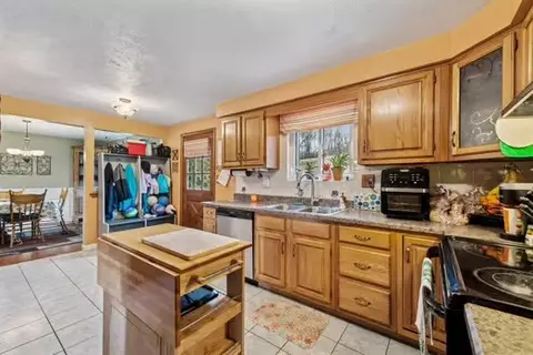 Kitchen - 163 George Dr, Export, PA 15632 photo 3 of 3