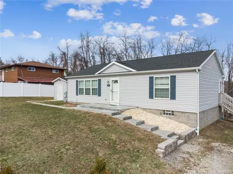 120 Marra Ave, Washington, PA 15301