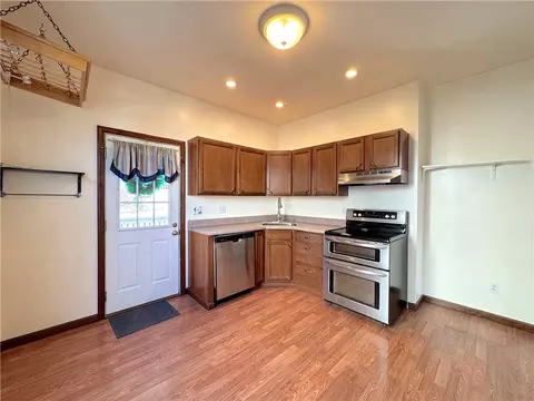 309 Walnut St, Irwin, PA 15642 photo 13
