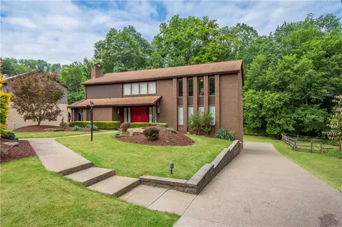 1652 Little Mdw, Pittsburgh, PA 15241