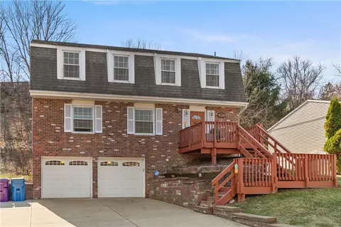 628 Tampico Ct, Pittsburgh, PA 15239