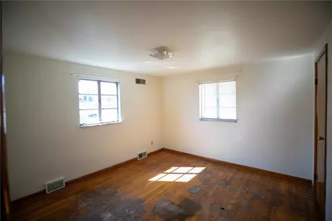 Bedroom - 105 General Braddock Dr, Braddock, PA 15104 photo 5 of 8