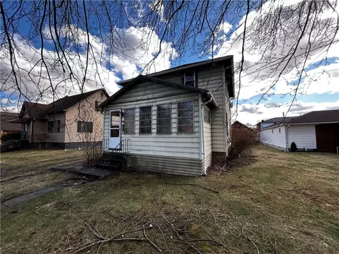 214 Van Horn St, Seward, PA 15954
