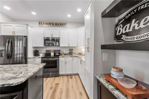 Kitchen - 207 Ruby Dr, Uniontown, PA 15401 photo 2 of 6