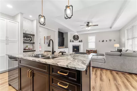 Kitchen - 207 Ruby Dr, Uniontown, PA 15401 photo 5 of 6