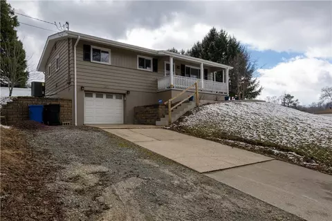 2871 Guffey Rd, Irwin, PA 15642