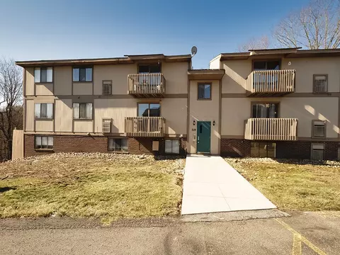 329 Ridge Point Cir #B31, Bridgeville, PA 15017
