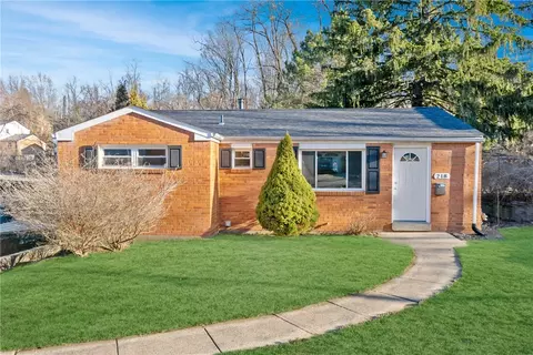 218 Northmont Dr, Verona, PA 15147