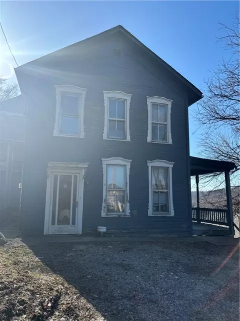 218 High St, Brownsville, PA 15417