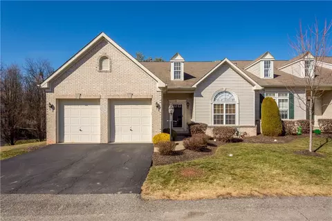 139 Park Pl, Mckees Rocks, PA 15136