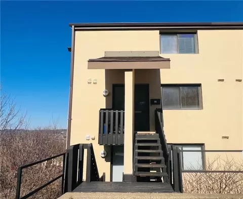 2034 Swallow Hill Rd #116, Pittsburgh, PA 15220