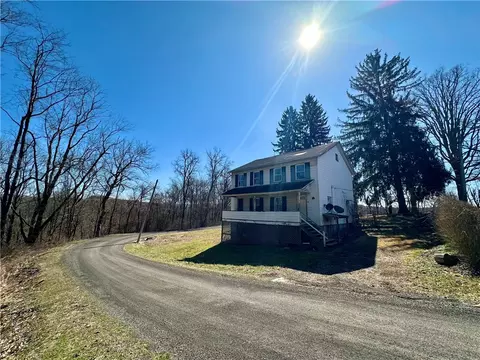 341 Dora Village Main St, Greensboro, PA 15338