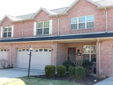 4020 Christie Ln, Lawrence, PA 15055