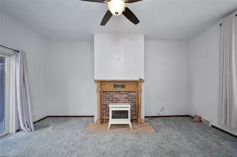 638 Chestnut St, Irwin, PA 15642 photo 6