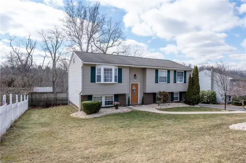 1980 Colleen Dr, Irwin, PA 15642