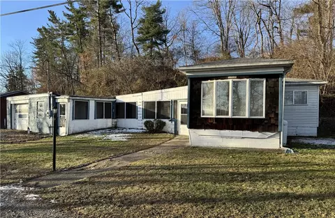 508 Leonard Ave, Houston, PA 15342