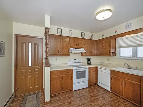 331 Longfellow St, Vandergrift, PA 15690 photo 12
