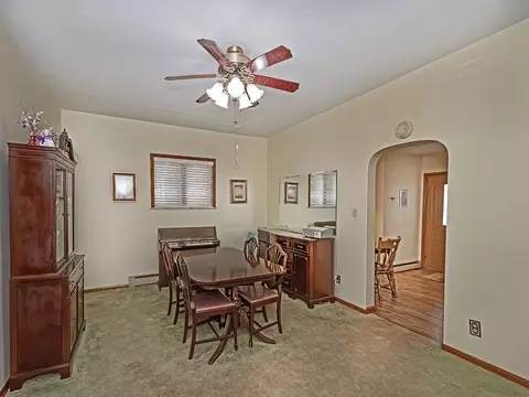 331 Longfellow St, Vandergrift, PA 15690 photo 11