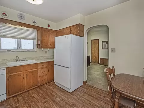 331 Longfellow St, Vandergrift, PA 15690 photo 13