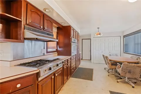 Kitchen - 884 Linden Rd, Eighty Four, PA 15330 photo 1 of 5