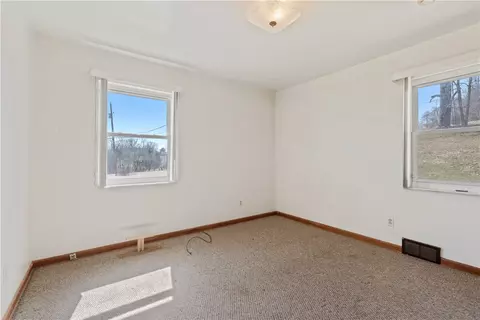 Bedroom - 884 Linden Rd, Eighty Four, PA 15330 photo 2 of 3